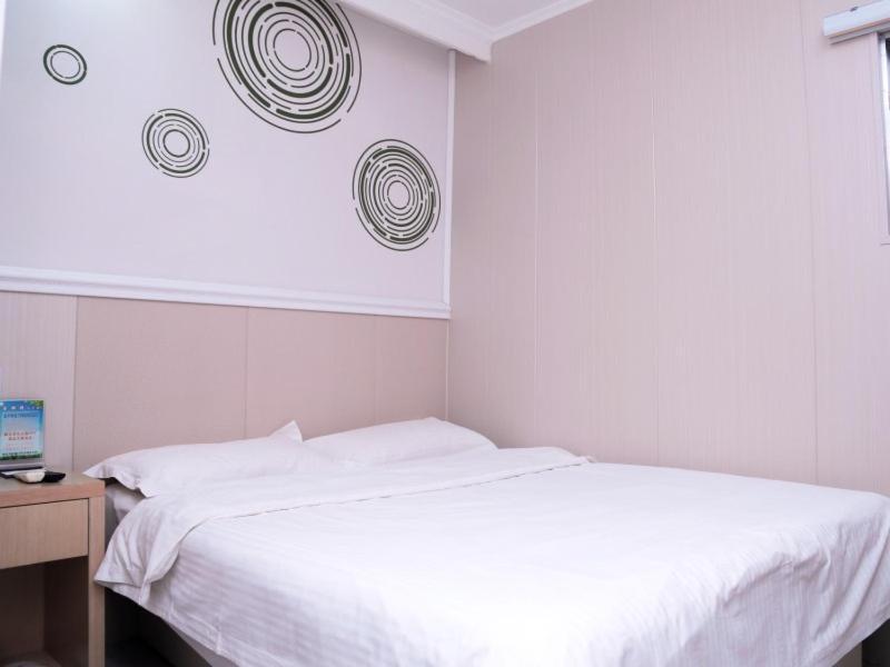 Greentree Inn Jiangsu Yangzhou West Passenger Station Baixiang Road Express Hotel Exteriör bild